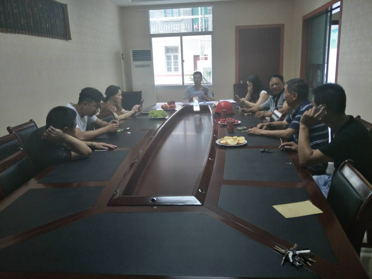 2017年7月1日黨員會(huì)議《會(huì)議主題：一、學(xué)習(xí)廖俊波找差距、抓落實(shí)主題組織生活會(huì)。二、學(xué)習(xí)袁毅同志在學(xué)習(xí)廖俊波同志先進(jìn)事跡座談會(huì)上的講話。三、劉云山在福建調(diào)研時(shí)強(qiáng)調(diào)學(xué)習(xí)弘揚(yáng)廖俊波同志崇高精神在為民實(shí)干中發(fā)揮先鋒模范作用的文章?！? onmousewheel=