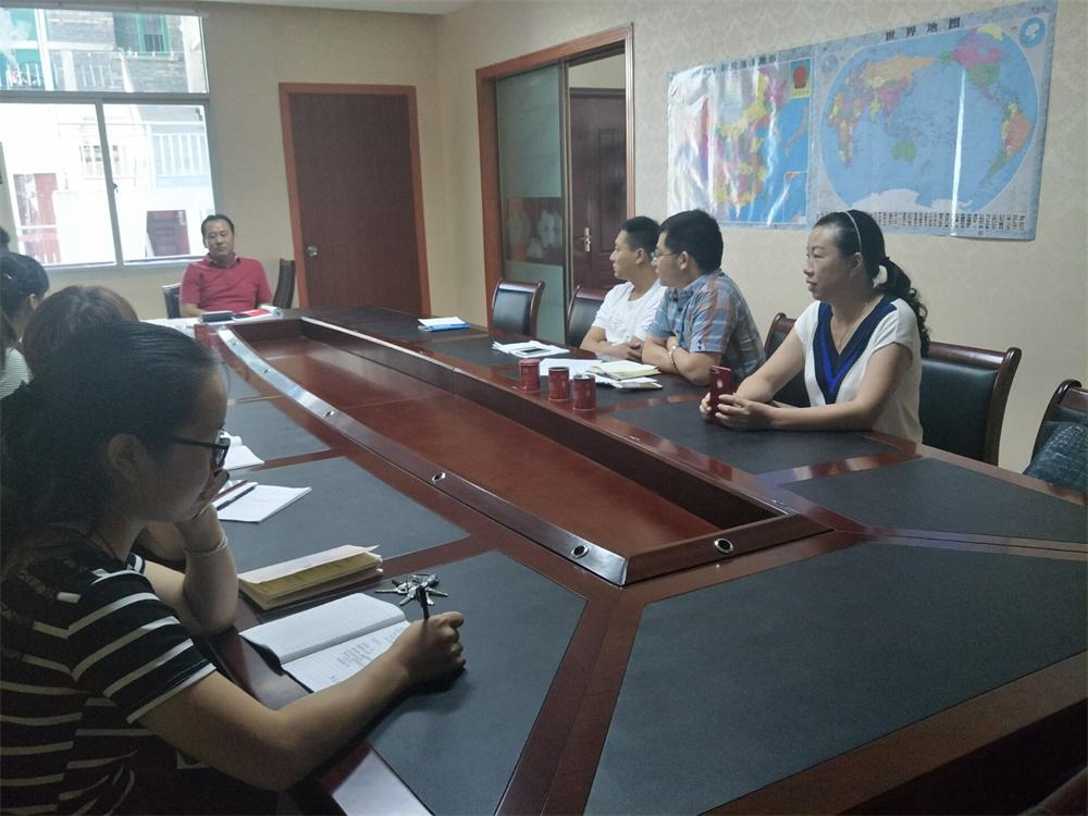 福建易順建筑工程有限公司2017年第一屆：“金秋助學(xué)，學(xué)子圓夢，誠信你我，感恩社會”